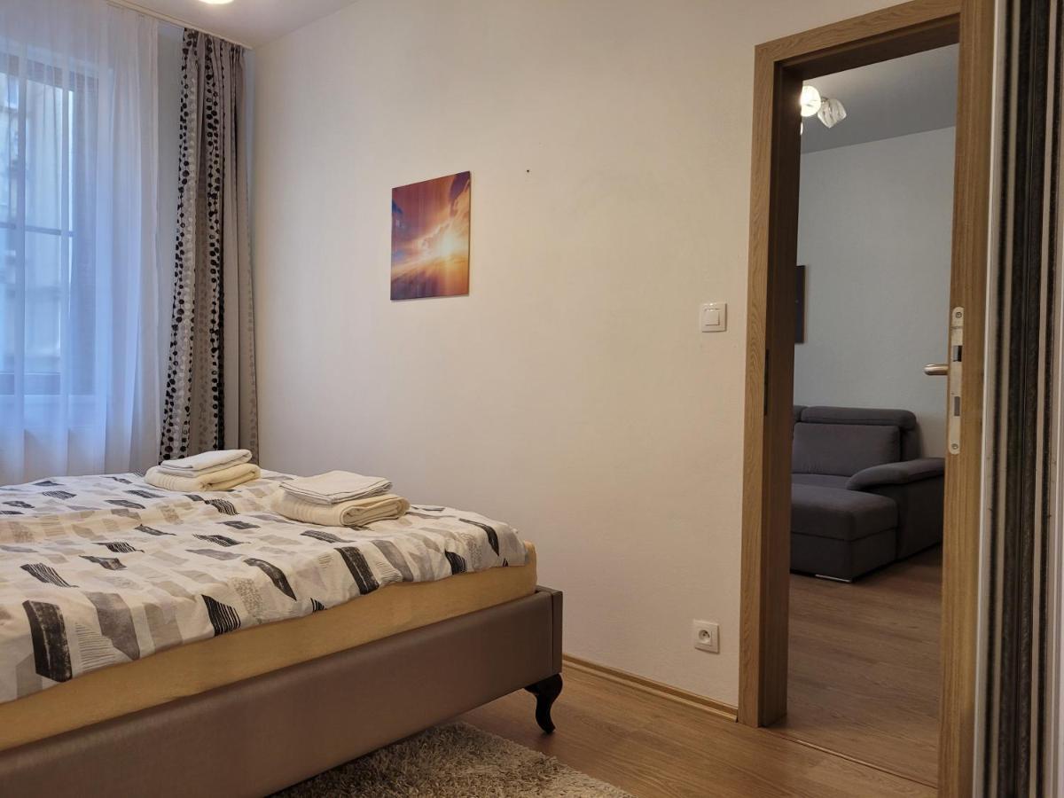 Apartment Svahova Карловы Вары Экстерьер фото